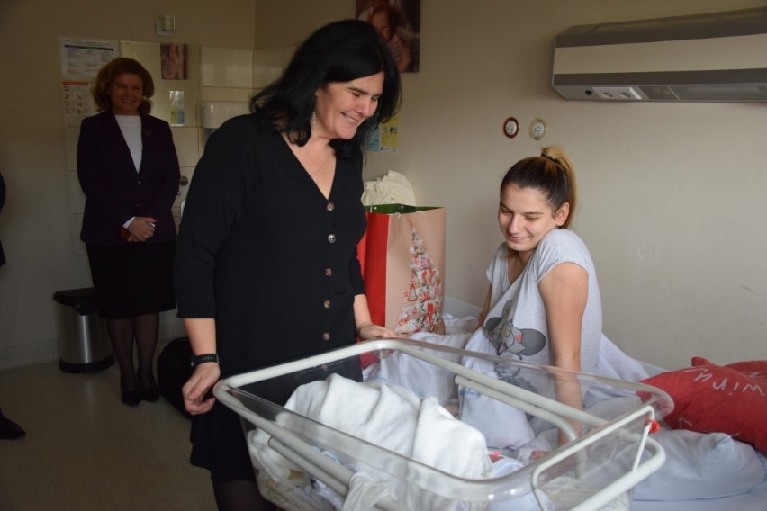 Lena i Marcel to pierwsze dzieci w Pabianicach urodzone w 2020 roku