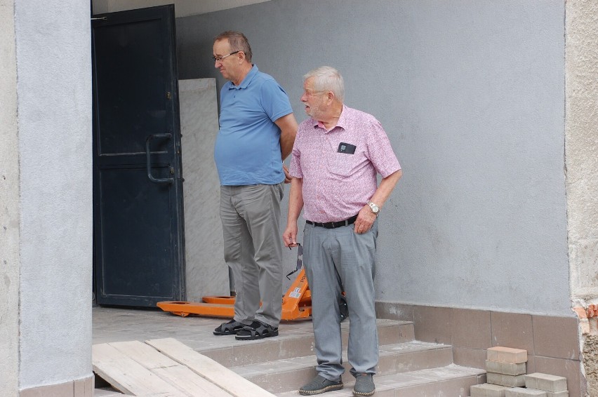 Dom Ludowy w Bieździedzy przechodzi generalny remont