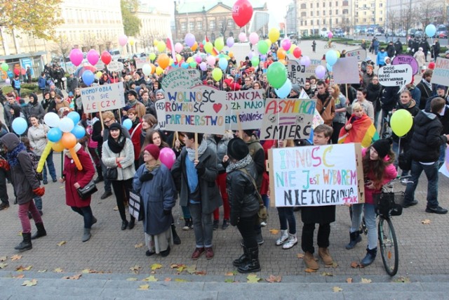 Sprzeciw części pracowników naukowych UAM dla wykładu pt. ...