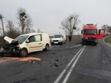 Wypadek w Pląchotach. Jedna osoba w szpitalu [zdjęcia]