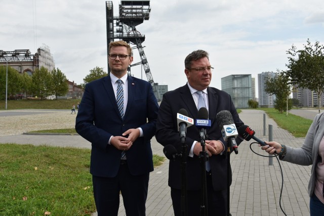 "Ochrońmy Śląsk", konferencja z wiceministrem sprawiedliwości Michałem Wosiem i ministrem Michałem Wójcikiem.