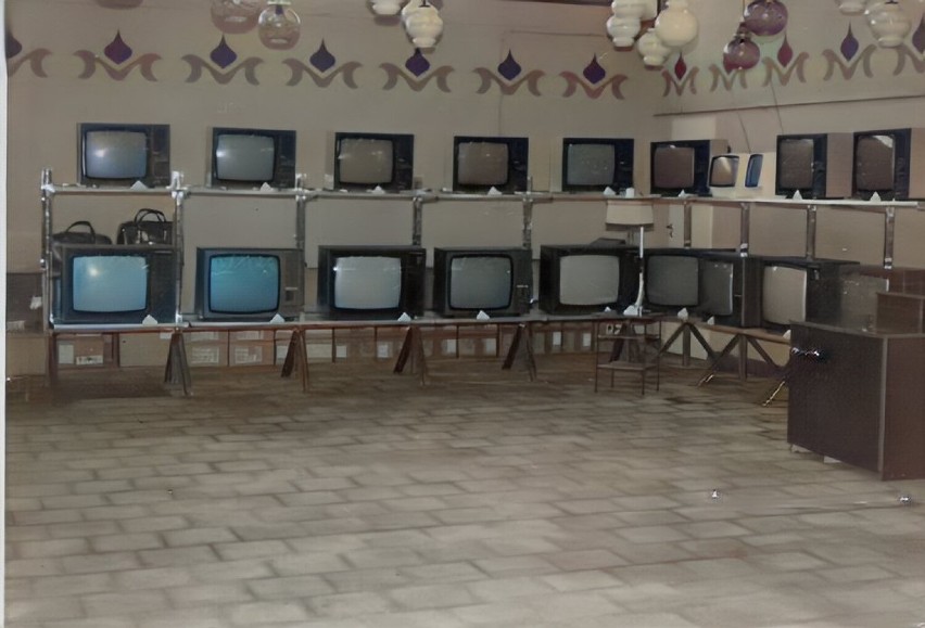 Otwarcie Pawilonu Handlowego w Moszczenicy w 1984 roku