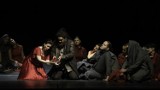 „Samson i Dalila” w Teatrze Wielkim w Łodzi: Czy poddanie się pożądaniu odsunie wojnę? [FILM]
