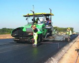 Pierwszy asfalt na autostradzie