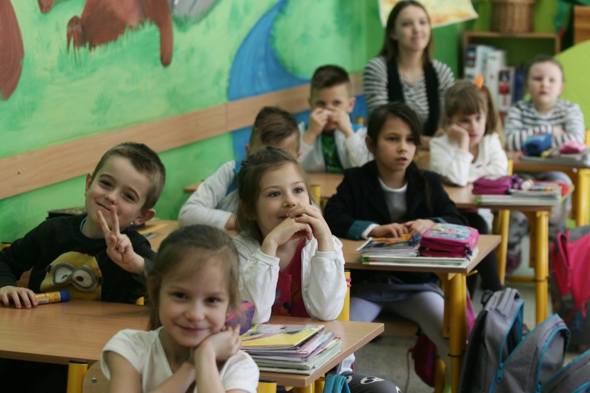 30. Szkoła Podstawowa im. Mikołaja Kopernika w Zespole...