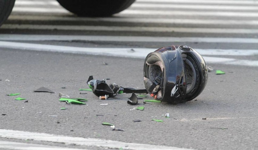 Tragiczny wypadek w motocyklisty w Sosnowcu. Jadący BMW wymusił pierwszeństwo, zginął 23-latek
