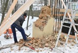 Park Miejski w Kielcach przestanie straszyć dziurą. Po 1,5 roku od zniszczenia uda się ją załatać