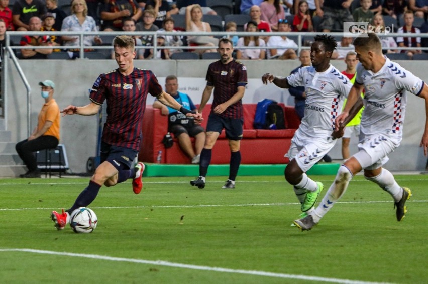 PKO Ekstraklasa: Pogoń Szczecin – Górnik Zabrze 2:0. Pewna wygrana i pozycja lidera