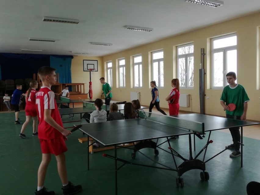 Rozegrano mistrzostwa w tenisie stołowym szkół gminy Lisków