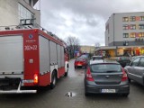 Problemy na parkingu Wojewódzkiego Szpitala Zespolonego w Kielcach. Kierowcy blokują przejazd karetkom