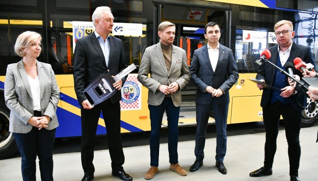 Autobus z Głogowa będzie woził dzieci do szkół na Ukrainie
