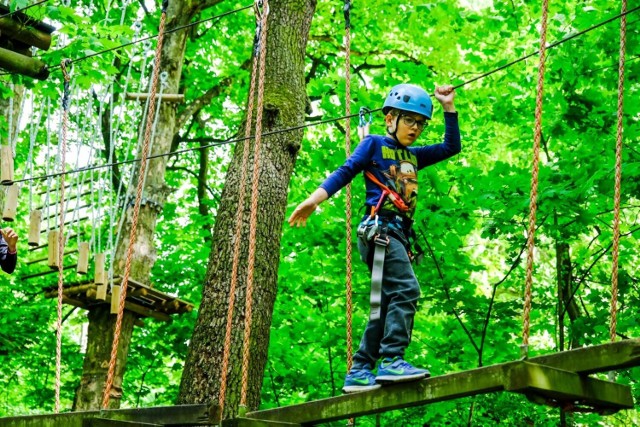 Jedną ze stałych atrakcji Barbarki jest park linowy