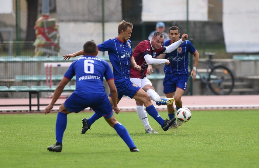 4 liga podkarpacka. Polonia Przemyśl przegrała z Wisłokiem Wiśniowa na nie swoim stadionie [ZDJĘCIA]