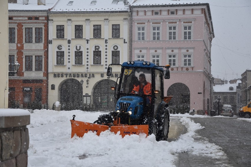 Zima w Tarnowie okazała się bardzo kosztowna dla drogowców