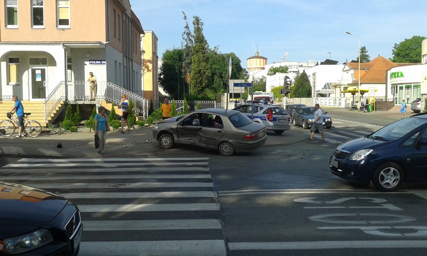 Wypadek w Kaliszu u zbiegu ulic Polnej i Legionów