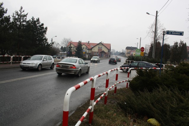 Na tym libiąskim skrzyżowaniu ul. Oświęcimskiej (drogi wojewódzkiej nr 933) i ulic: Armii Krajowej, Pocztowej, 11 listopada i Szkolnej w tym roku powstanie rondo. Ma kosztować ponad 3 mln zł