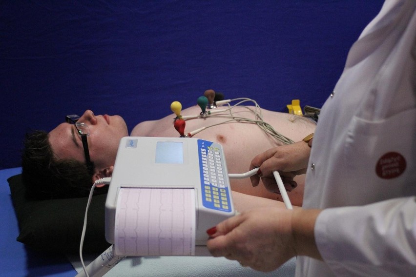 26 lutego w Tesco w Zielonej Górze bezpłatne badanie EKG i cholesterolu. Porady specjalistów