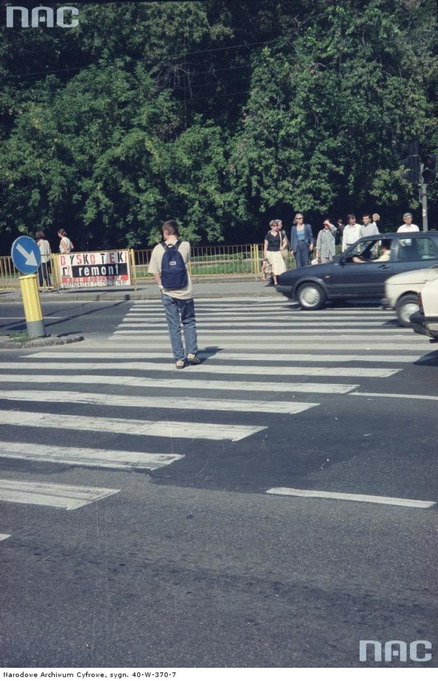 Rok 1997 - Lato w Śródmieściu Warszawy. Na zdjęciach...