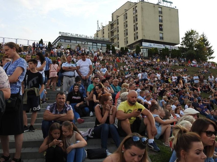 Mieszkańcy Łomży na imprezach sprzed lat. Poznajesz kogoś?