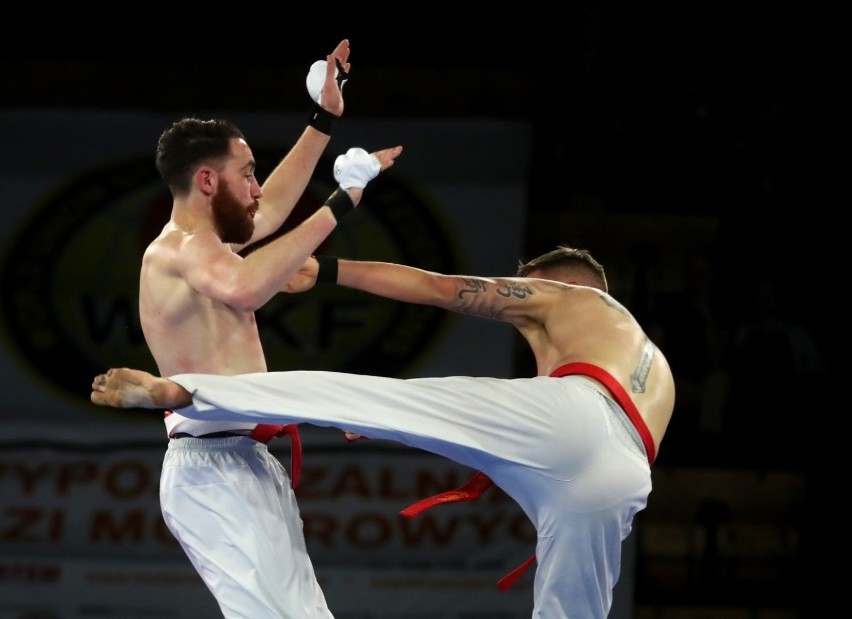Gala karate w Szczecinie. Emocjonujące walki uwiecznione na zdjęciach  