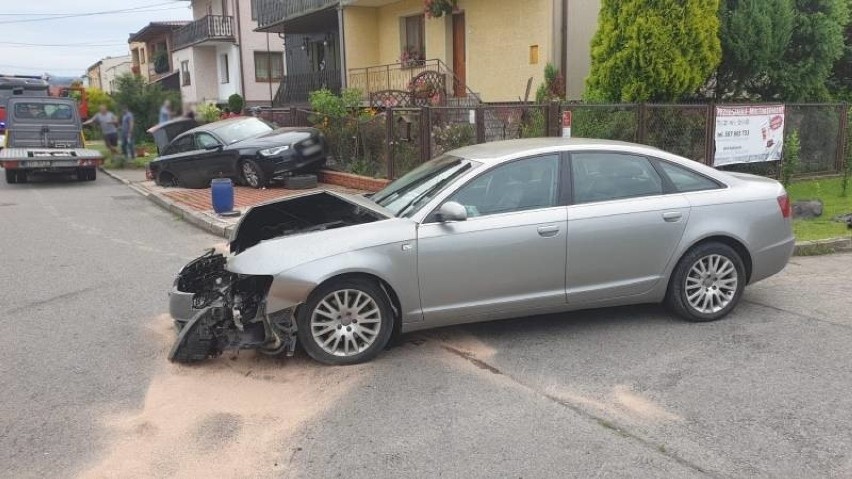 Wypadek w Nowym Sączu. Zderzyły się dwa audi. Jedna osoba w szpitalu