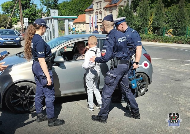 W czasie akcji "Wzorowy kierowca", kierowcy którzy nie złamali przepisów dostawali specjalny medal