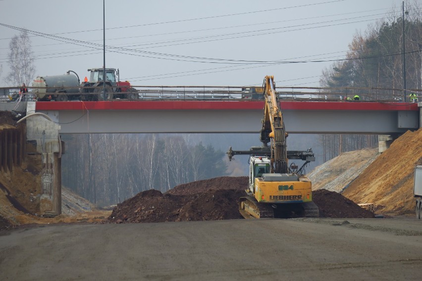 Ulica Boguszowicka w Rybniku już przejezdna po nowo wybudowanym wiadukcie