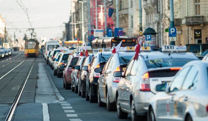 Protesty w Warszawie. 5 marca taksówkarze oraz pracownicy sądów przejdą ulicami stolicy. Centrum miasta będzie zablokowane