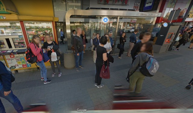Kamery Google Street View nie raz uchwyciły mieszkańców Rzeszowa. Zobaczcie, jak się ubierają rzeszowianie!