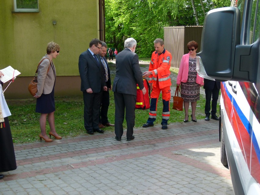 Nowa karetka dla pogotowia w Kroczycach [FOTO]