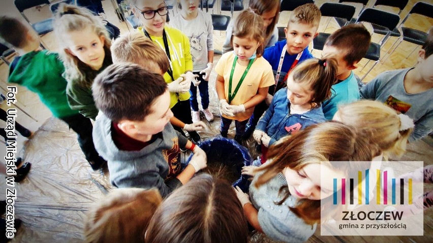 Lekcja z tradycją uczniów Zespołu Szkolno-Przedszkolnego w Złoczewie ZDJĘCIA
