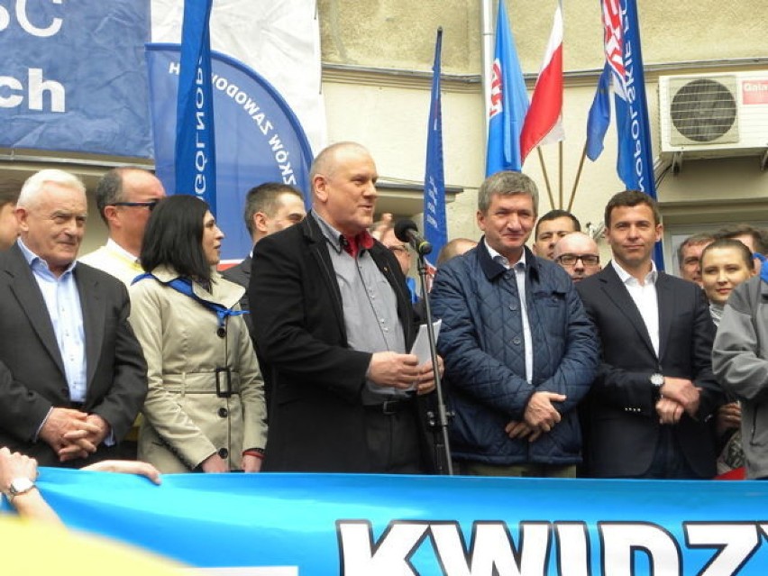 Politycy od lewej: Leszek Miller, Jan Guz OPZZ, Jerzy...