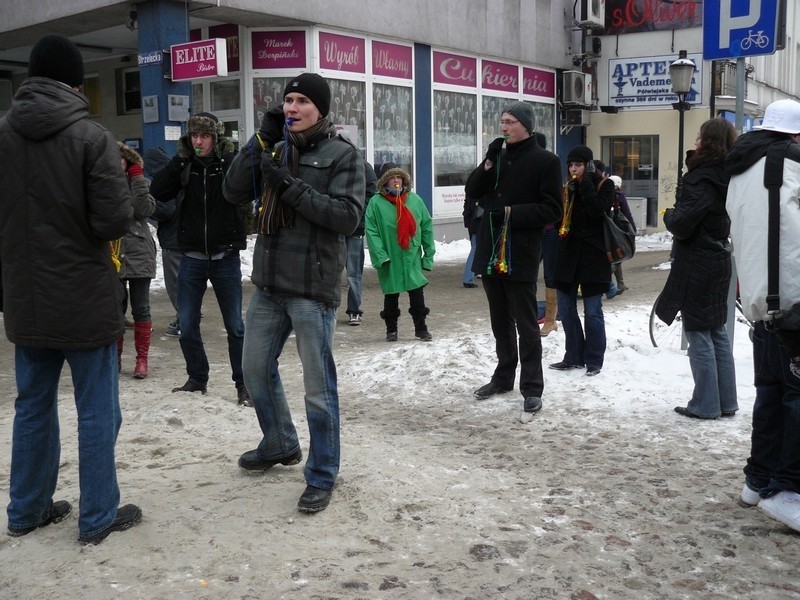 POZNAŃ - Olimpiada jest nasza! Flash mob przy Starym Marychu. Zobacz zdjęcia