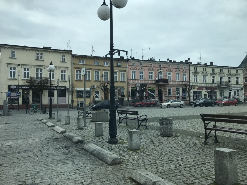 Czy oborniczanie stosują się do przepisów i zostali w domach? [ZDJĘCIA]