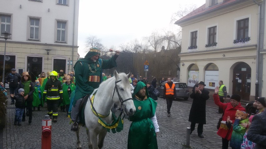 Orszak Trzech Króli dotarł na mysłowicki rynek ZDJĘCIA