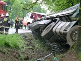 Wypadek w Michałowie pod Zduńską Wolą. 2 osoby nie żyją,7 jest rannych [zdjęcia film][Aktualizacja]