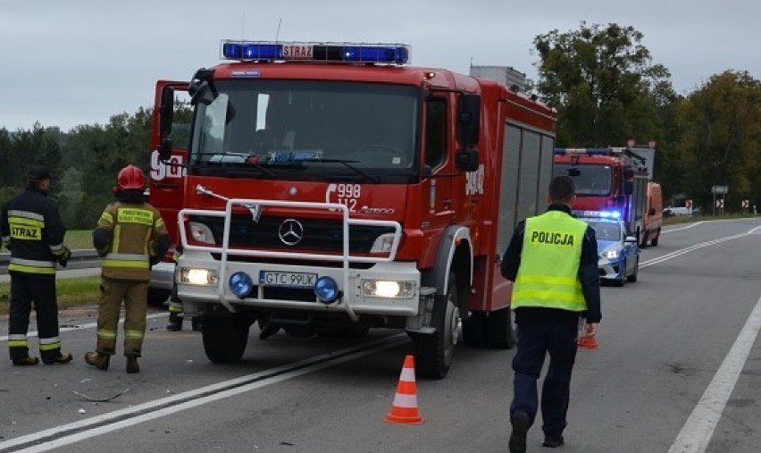Wypadek w Piasecznie na DK 91. 53-letni mężczyzna uderzył w 67-latka, który wyjeżdżał z parkingu