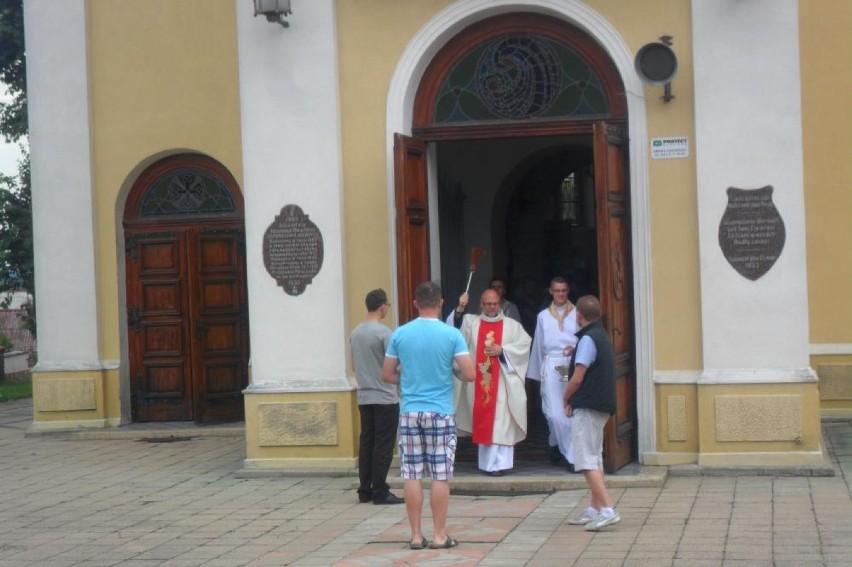 Pielgrzymka z Szamocina. Grupa Złota idzie na Jasną Górę...