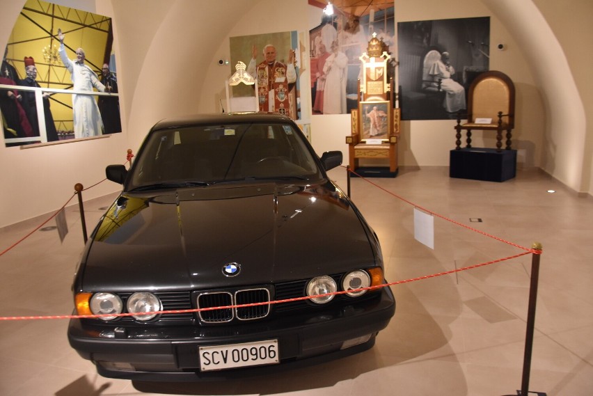 BMW Jana Pawła II można oglądać na Jasnej Górze, w bastionie św. Rocha ZDJĘCIA