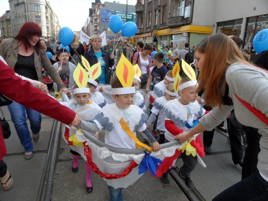 Urodziny miasta tradycyjnie zainauguruje barwny korowód, w...