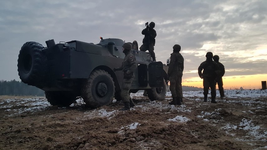 Żołnierze Lęborskiego Batalionu Zmechanizowanego ćwiczyli na poligonie w Wędrzynie ZDJĘCIA 