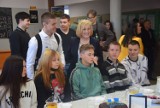 Dzień Wiosny w tyskiej szkole - ZDJĘCIA. Świętowanie z nowo przyjętymi uczniami ukraińskimi