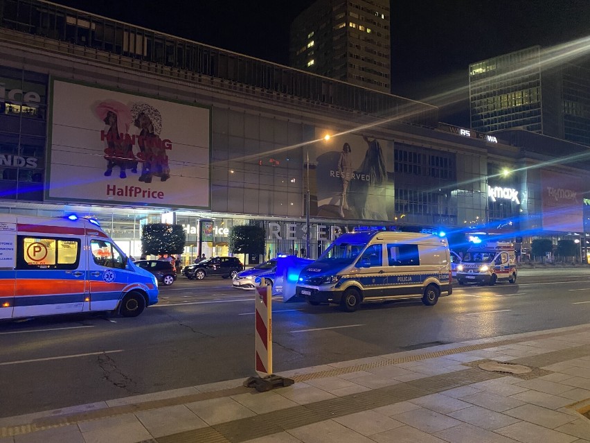 Warszawa. Śmiertelny wypadek przy Pałacu Kultury i Nauki. Jedna osoba nie żyje