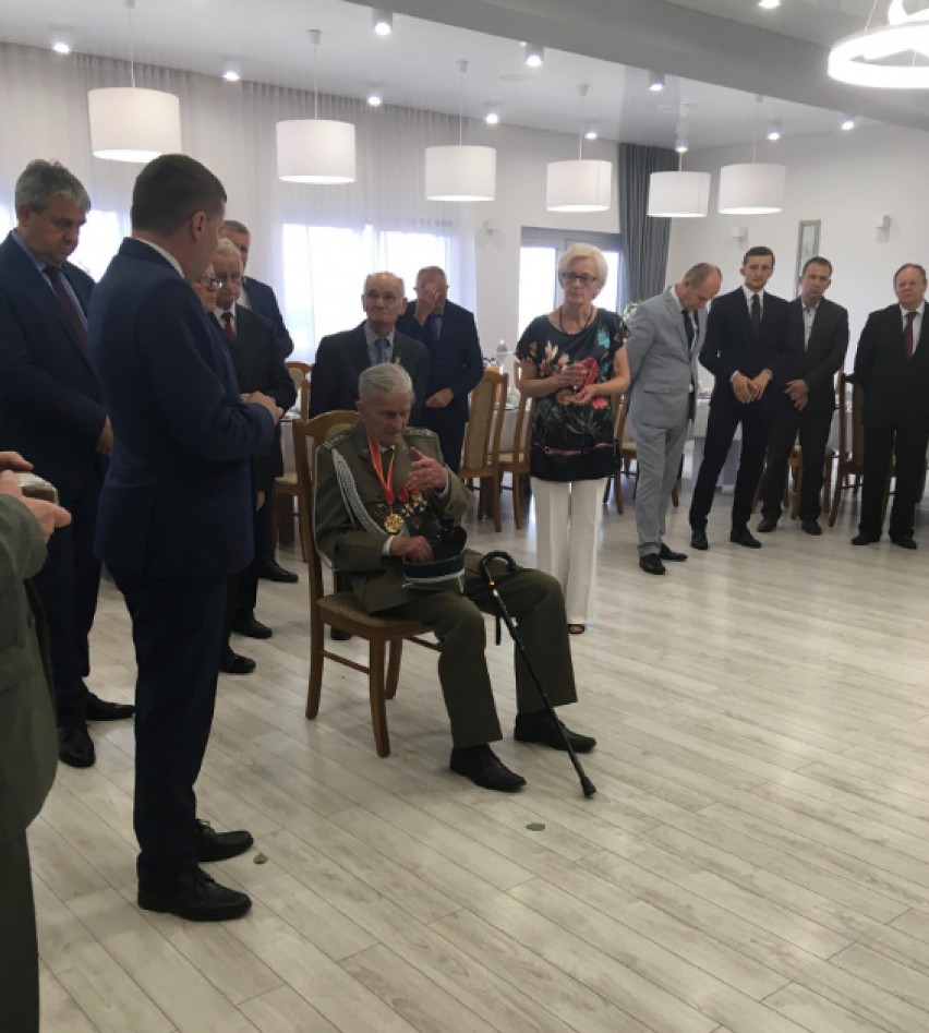 Świętowali 100. urodziny Józefa Kuźmiaka z Latowic