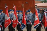 Zarobki policjantów w Polsce. Tyle wyniesie pensja policjanta w 2024 roku!