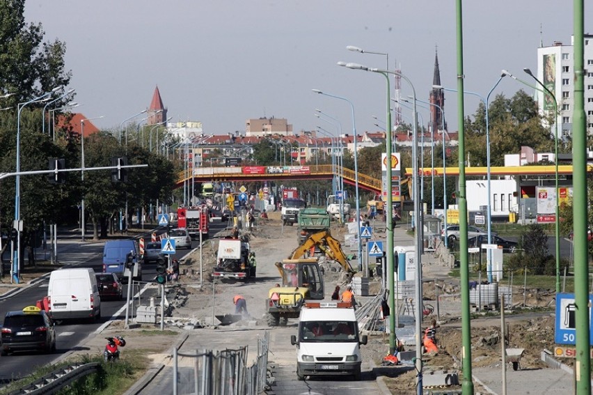 Przebudowa na alei Piłsudskiego w Legnicy [ZDJĘCIA]