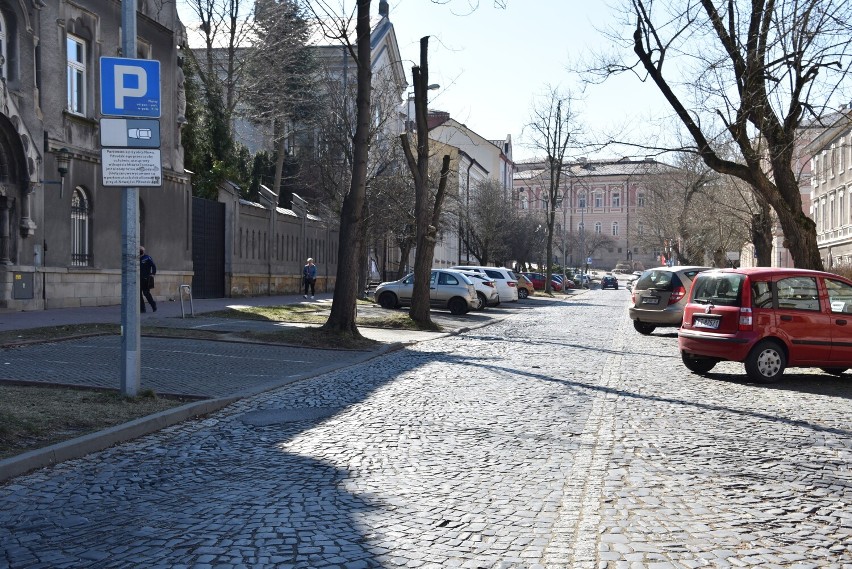 Ulica Piłsudskiego już od dłuższego czasu jest w opłakanym...