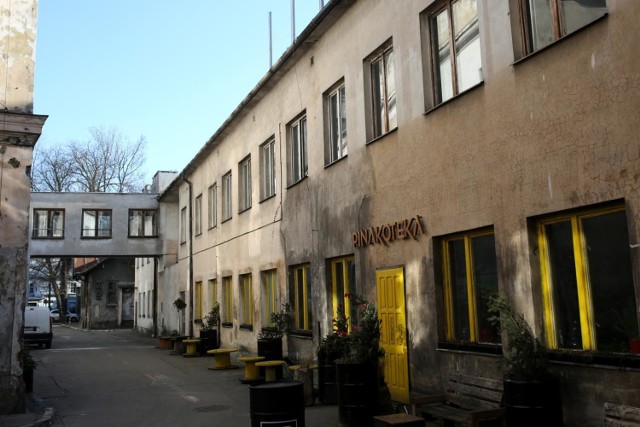 Dolnych Młynów 10