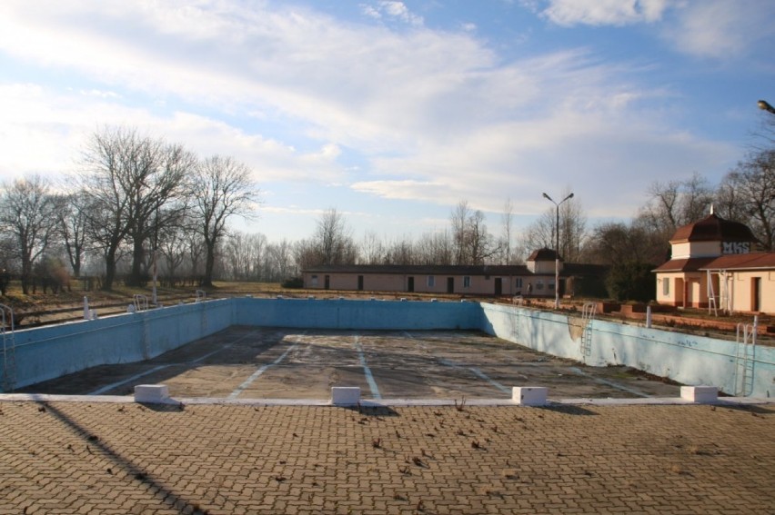 Aquapark w Legnicy - ruszyła budowa letnich basenów [ZDJĘCIA]
