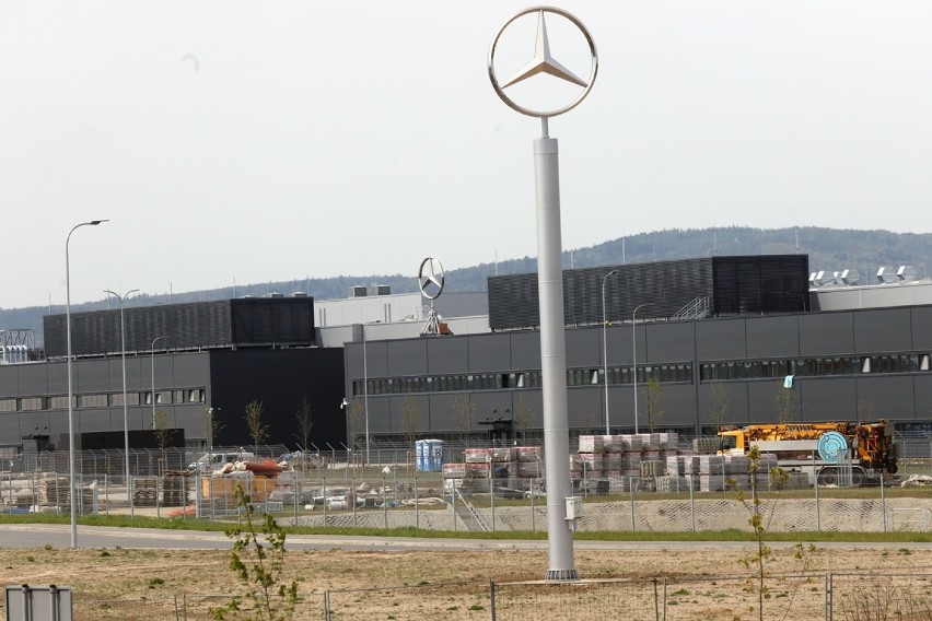 Fabryka Mercedesa pod Jaworem, zobacz jak wygląda.